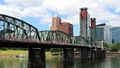 Rush hour closures on Hawthorne Bridge expected to continue until Friday