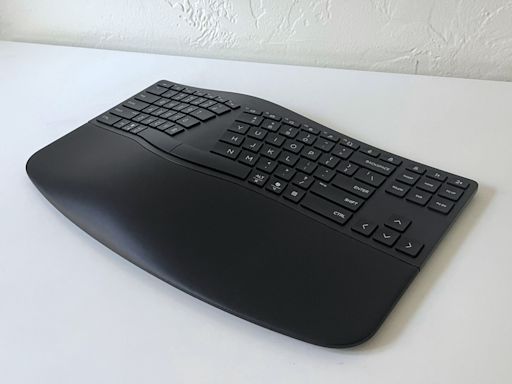 HP 960 Ergonomic Wireless Keyboard review: A curvy design with a possible health benefit