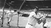 Willie Mays, Giants’ electrifying ‘Say Hey Kid,’ has died at 93 - WTOP News