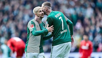 Werder Bremen: Krach, Klatscher, Küsschen – Schmid erklärt seinen Zoff mit Ducksch