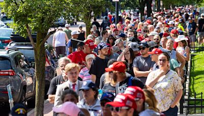 Trump’s Michigan rally line stretched over 1.5 miles, but didn’t discourage his faithful