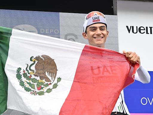 El mexicano Isaac del Toro reina en la Vuelta a Asturias