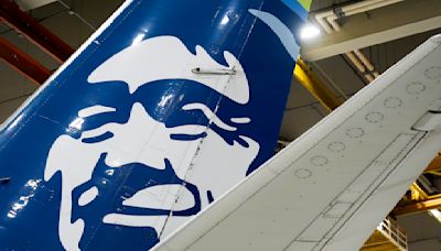 Alaska Airlines briefly grounds flights due to technical issue