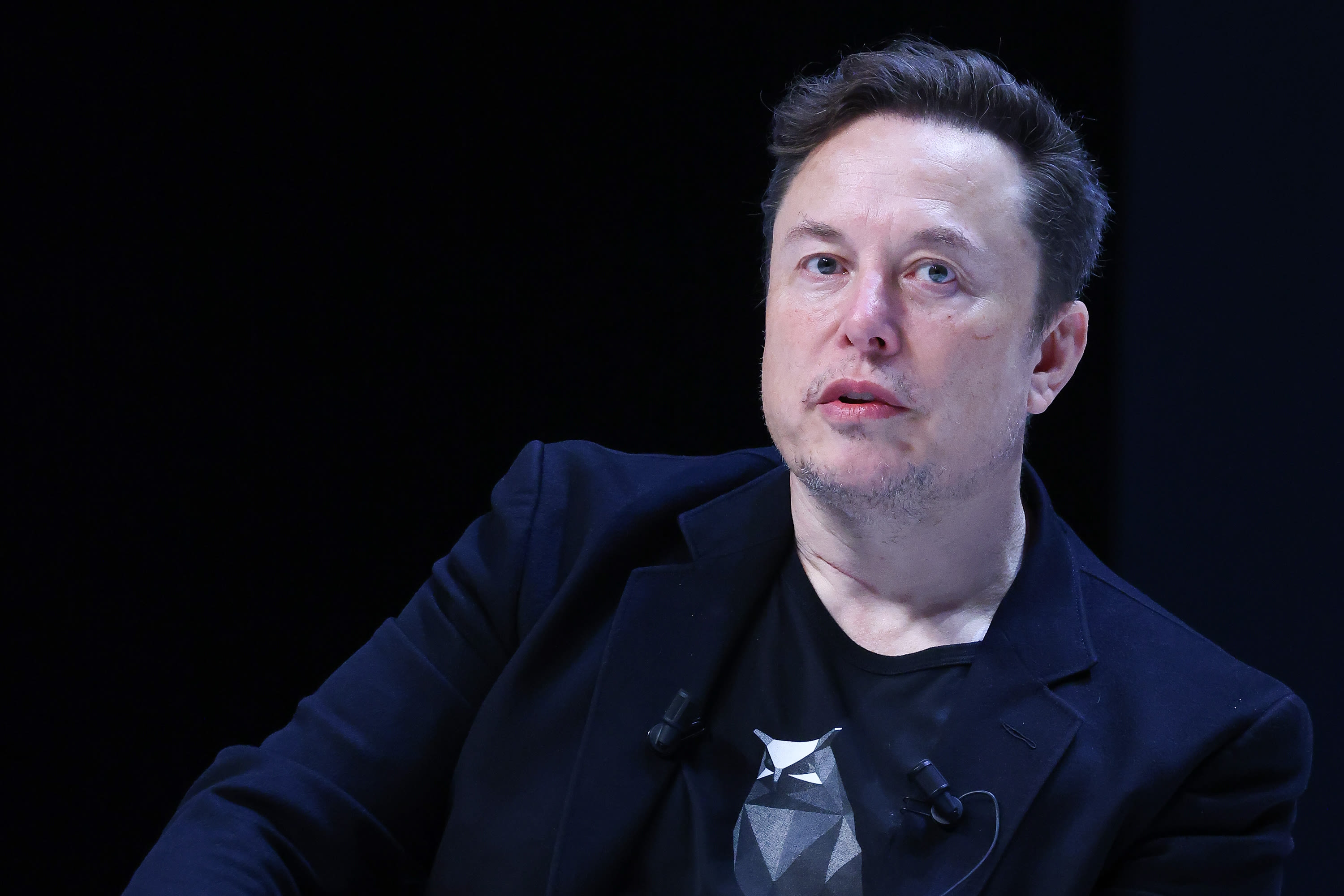 Elon Musk deletes post promoting Tucker Carlson video following backlash