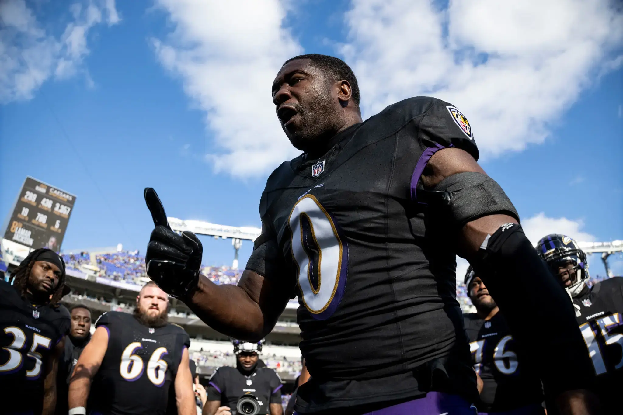 Ravens coach John Harbaugh raves about the leadership of Roquan Smith