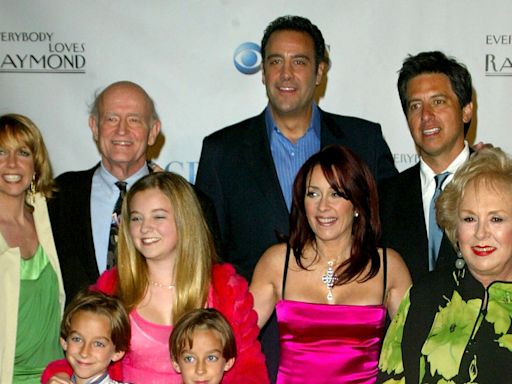 Richest ‘Everybody Loves Raymond’ Stars Revealed (& the Wealthiest Has a Net Worth of $200 Million!)