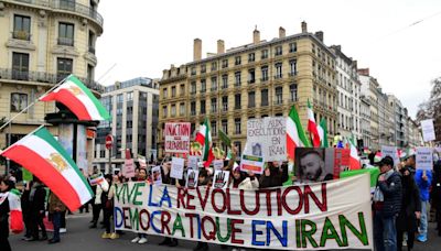 Femme, vie, liberté : « L’Iran a inauguré le premier mouvement féministe pérenne du monde musulman »