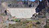 Cobos pide explicaciones por las concesiones de hidroeléctricas: las dudas sobre las privatizaciones | Política