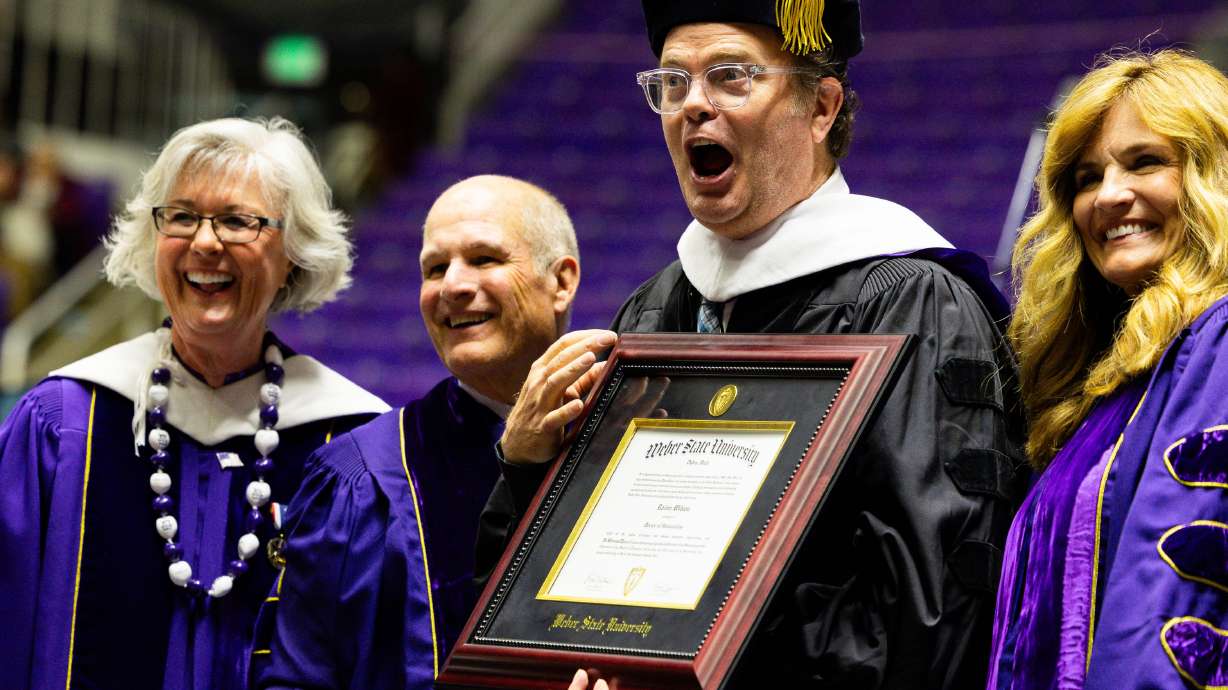 'The Office' actor Rainn Wilson encourages Weber State grads to 'keep hope alive'