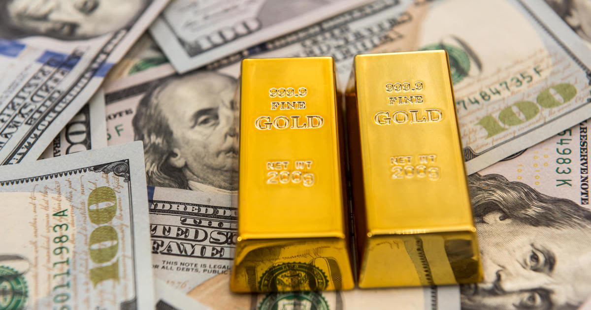 When will gold prices hit $3,000 per ounce? Here's what experts think