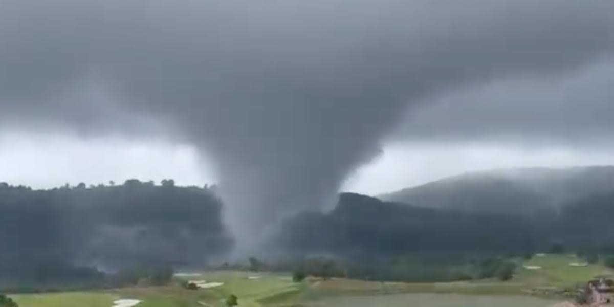 National Weather Service rates tornado at Payne’s Valley Golf Course near Hollister, MO.