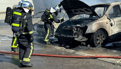 Cuatro heridos y seis coches calcinados tras el incendio de una infravivienda en un polígono de Leganés