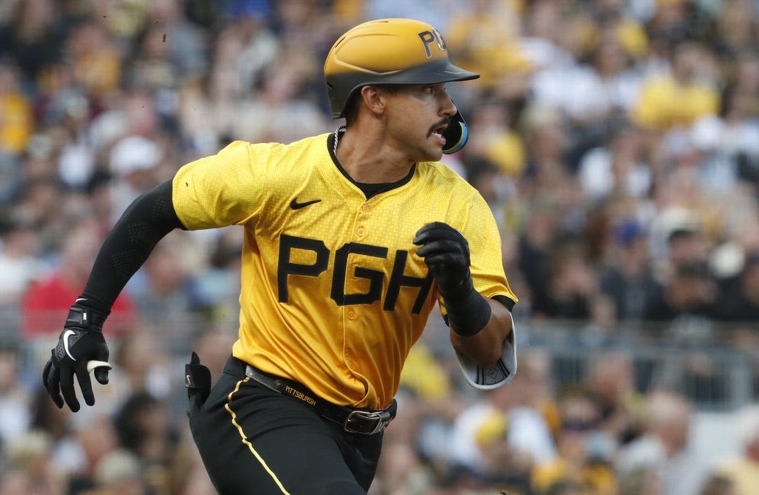 Deadspin | Nick Gonzales drives in four as Pirates pummel Braves 11-5