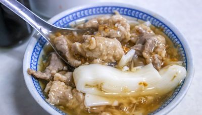 評價兩極但生意超好！宜蘭50年肉羹老店Q彈滑溜＋大骨湯底超鮮甜