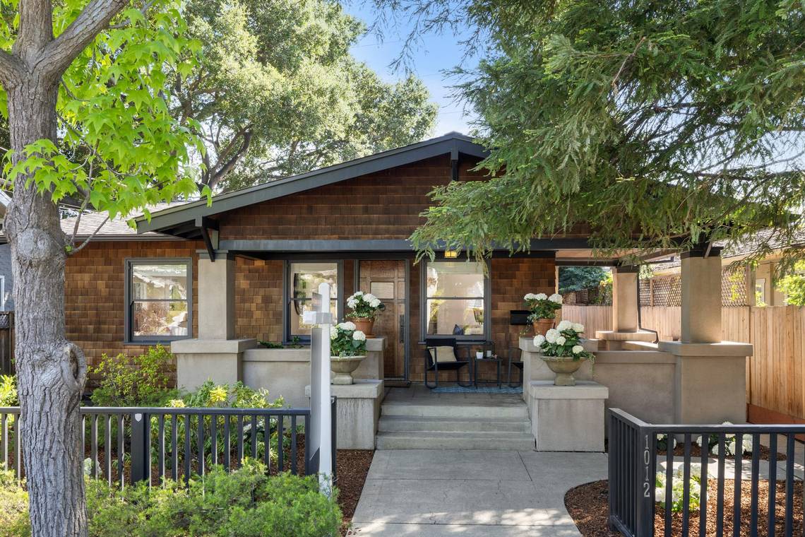 Charming home where The Grateful Dead came together for sale for $2.7M. ‘Feel the vibe’