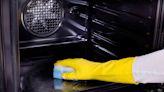 How to Use the Self-Cleaning Oven Function Correctly
