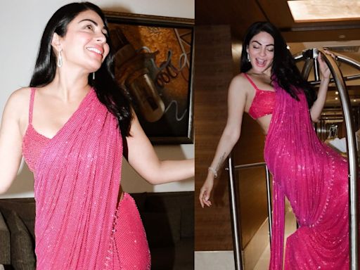 Neeru Bajwa Raises The Ethnic Fashion Bar In A Sequined Bright Pink Saree, See Pics - News18