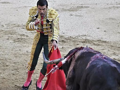 Madrid rechaza decisión de Urtasun contra premios de tauromaquia: "Lorca o Picasso estarían muy disgustados"