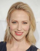 Beth Riesgraf