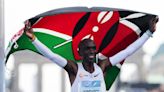 Brilliant Eliud Kipchoge extends his own world marathon record in Berlin