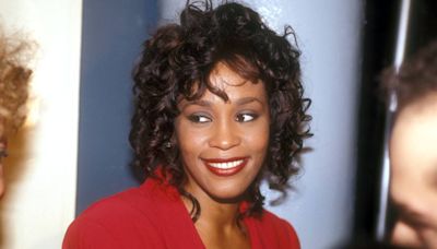 Whitney Houston Young: How the Singer Became ‘The Voice’