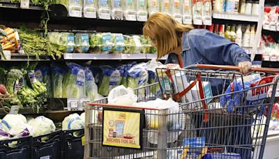 Supermercados de EEUU anuncian bajadas en el precio de los alimentos, tras años al alza