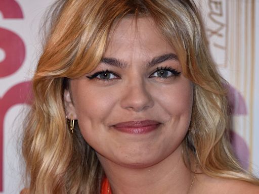 Louane se dévoile en bikini et elle est carrément canon