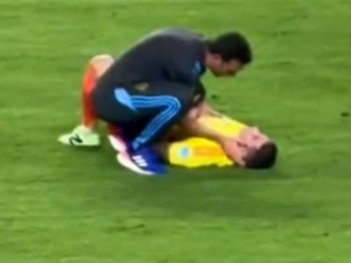 Scaloni tuvo gesto con James Rodríguez luego de final Argentina-Colombia; pocos lo vieron