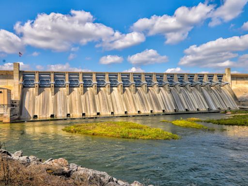 Texas lake overfull after heavy rainfall, forcing dam release