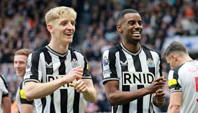 Newcastle told to forget Liverpool and Spurs bids and build side around Gordon and Isak