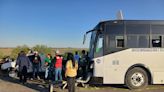 Choque de camiones de personal en la carretera Torreón - San Pedro deja 60 lesionados