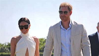 Harry e Meghan Markle, che sono molto più «poveri» di William e Kate Middleton