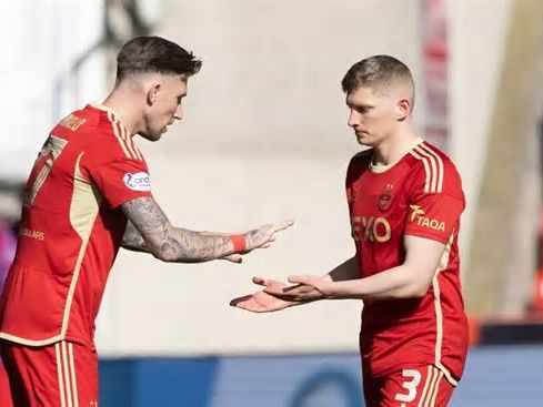 Jack MacKenzie tipped for dream Scotland call as Aberdeen star has a 'bit of Kieran Tierney about him'