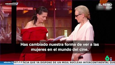 Juliette Binoche se emociona al entregar a Meryl Streep la Palma de Oro en Cannes: "Has cambiado la forma de ver a las mujeres en el cine"