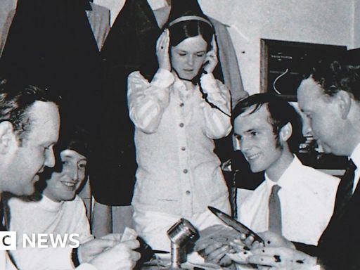 John Craven helps Banbury hospital radio station celebrate 60 years