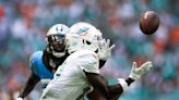 Dolphins receiver Tyreek Hill will join NFL exclusive company with 86 yards against Eagles
