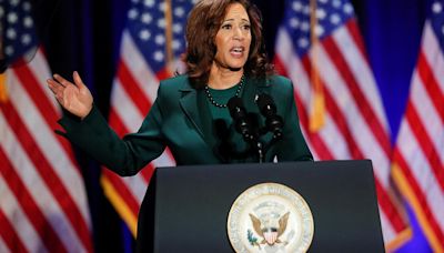 Kamala Harris, principal alternativa demócrata si Biden abandona