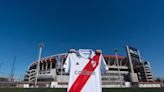 Así es la nueva camiseta de River, con un motivo original, que ya recibió elogios y despertó otras reacciones