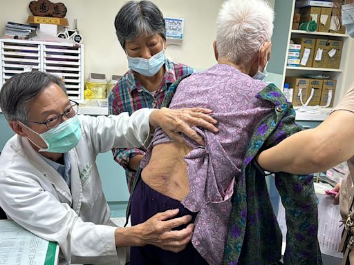 94歲嬤嚴重骨鬆用律動機震到骨折 微創脊椎千斤頂復位手術恢復佳