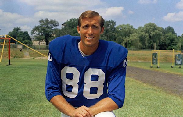 Former New York Giants player Aaron Thomas, who caught 35 touchdown passes, dies at 86