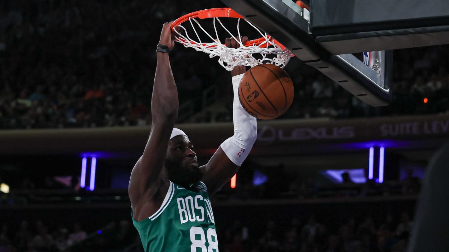 Celtics Continue Shoring Up Depth at Center, Re-Sign Neemias Queta