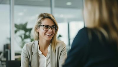 “El sistema no está funcionando para las mujeres”: Las empresas con mandatos de regreso a la oficina están perdiendo talento femenino