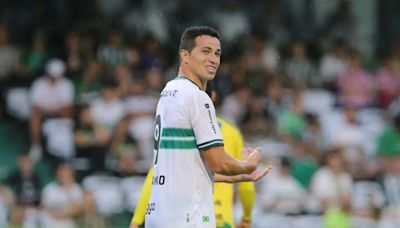 Leandro Damião se despede do Coritiba com apenas um gol na Série B: 'Obrigado'