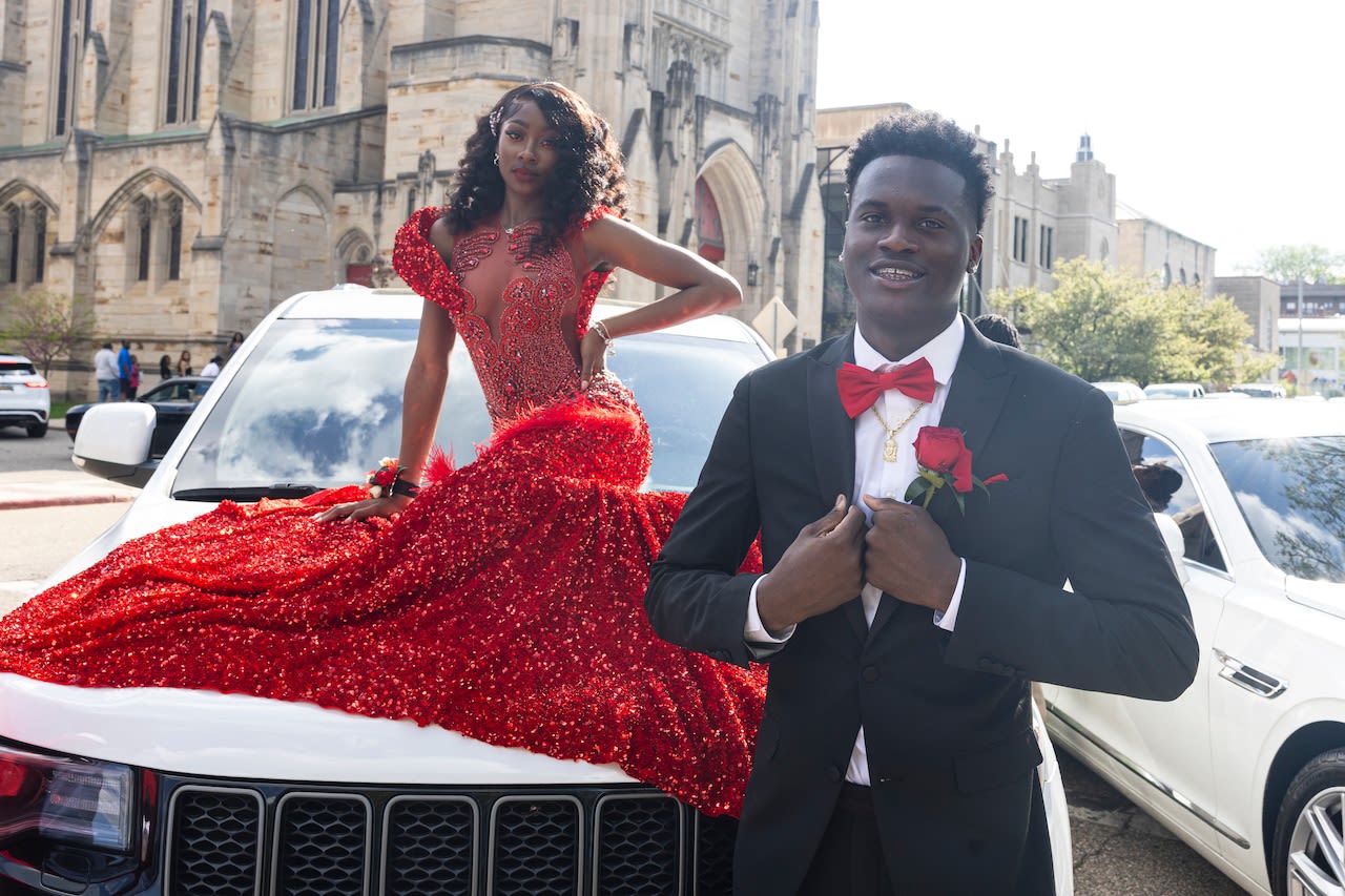 Our 12 favorite images from Kalamazoo Central prom show off 2024