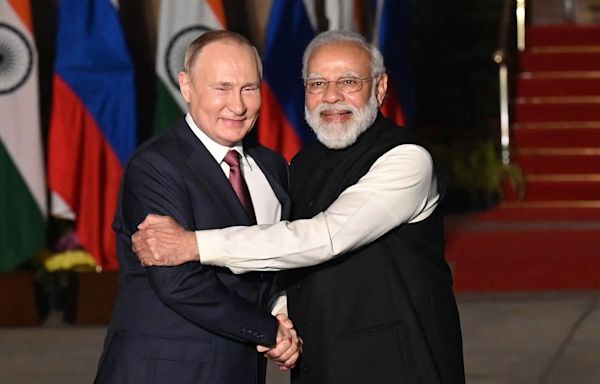 India’s Modi Seeks to Shore Up Ties With Russia and Offset China’s Sway