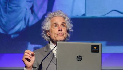 Por que as pessoas acreditam em ‘fake news’? Psicólogo Steven Pinker responde