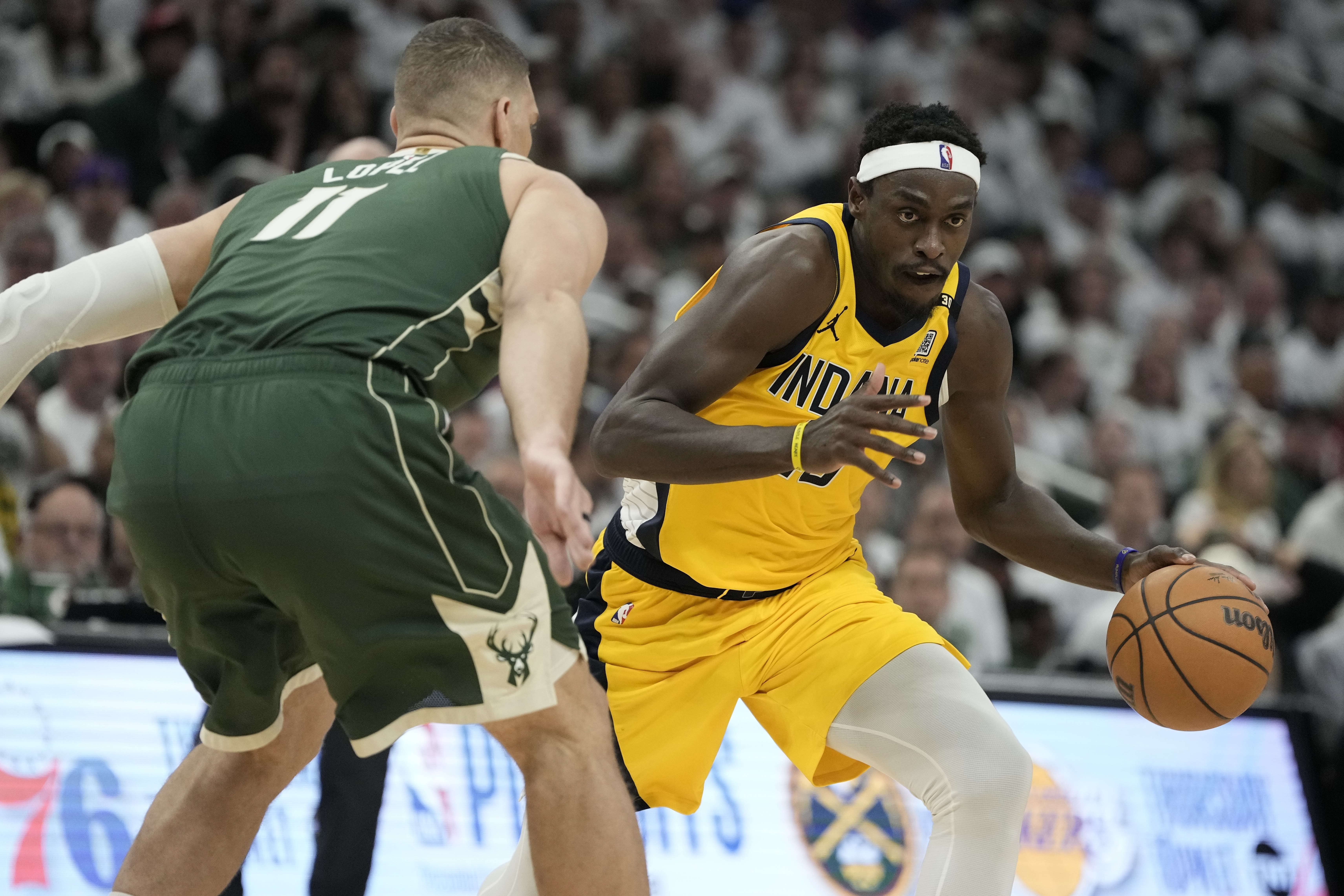 Pascal Siakam leads resurgent Pacers offense in 125-108 victory that evens series with Bucks