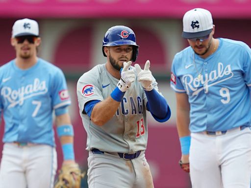 Slumbering bats + bullpen meltdown cost Royals in series finale vs. Chicago Cubs