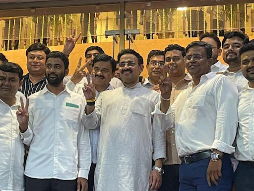 Eleven MLCs take oath in Maharashtra
