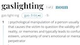 ‘Gaslighting’ es la palabra del año de Merriam-Webster
